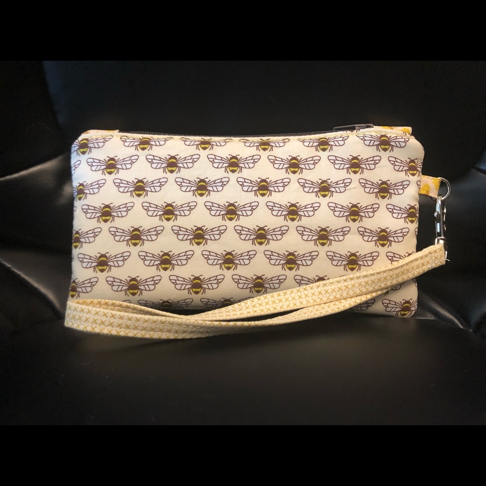 Handmade by me bee wristlet 7” x 3.5”